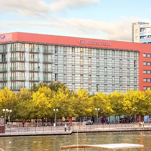 https://crowne-plaza-london-docklands.cambridgehotelsuk.com